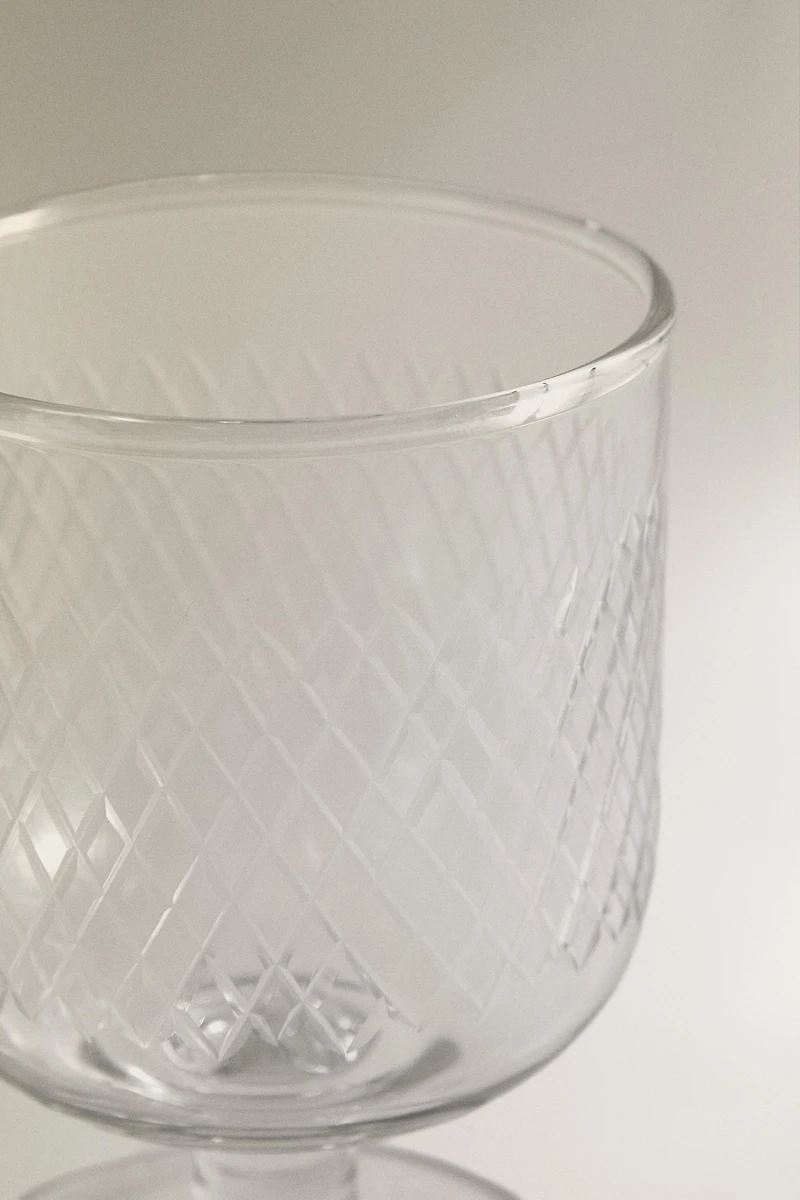 VERRE À PIED VERRE TAILLÉ