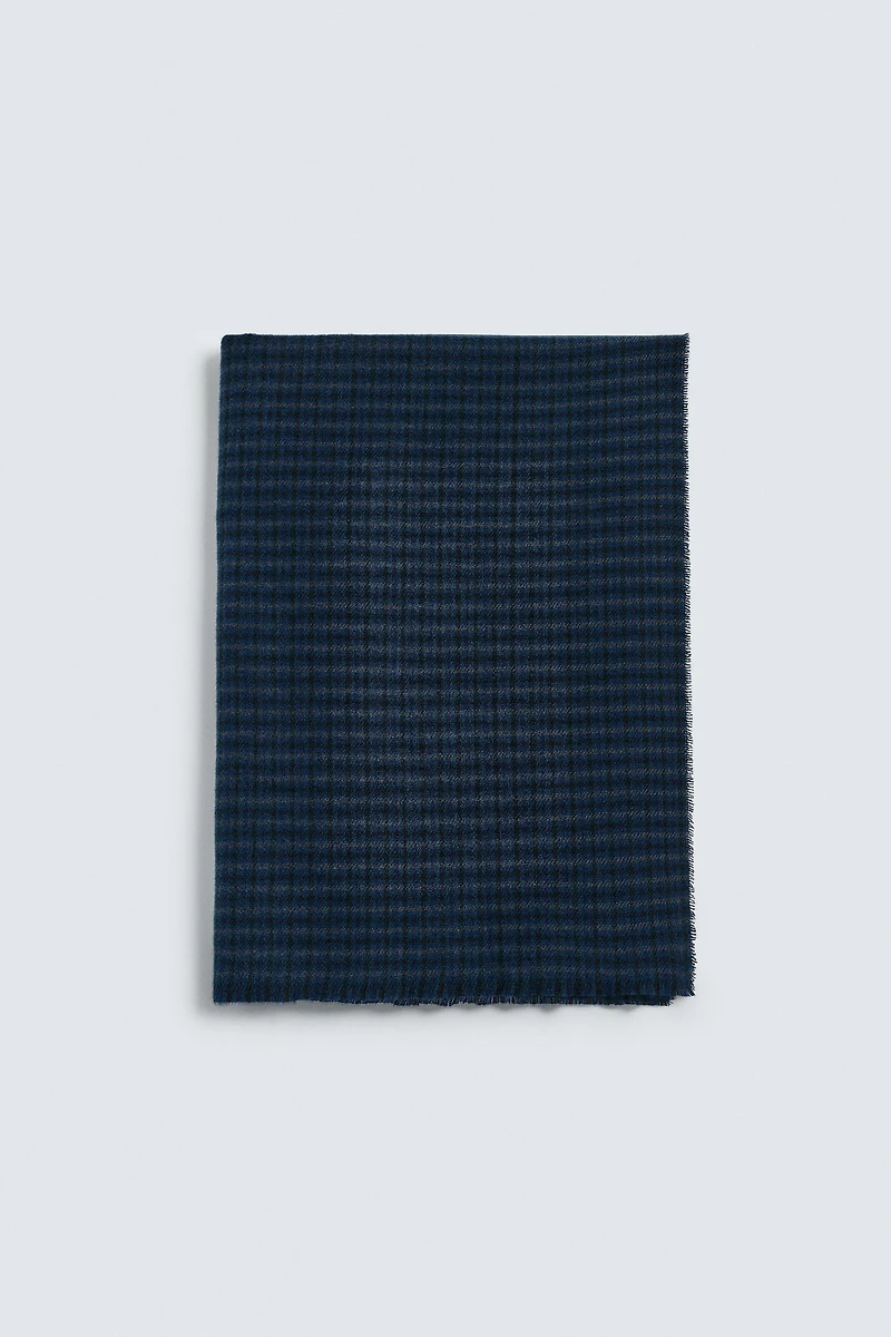 ÉCHARPE À CARREAUX