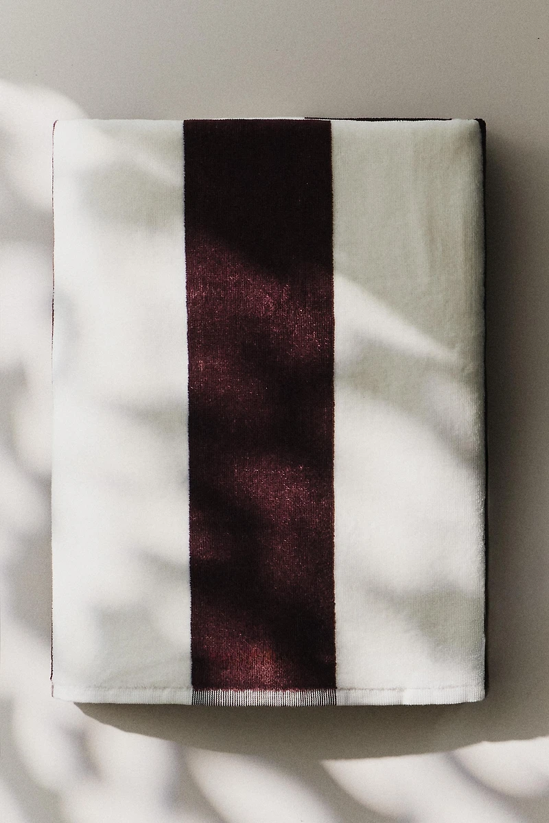 STRIPED BEACH TOWEL