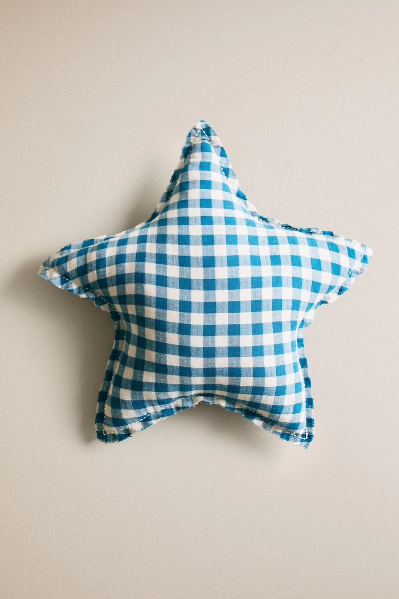 KIDS’ STAR CUSHION