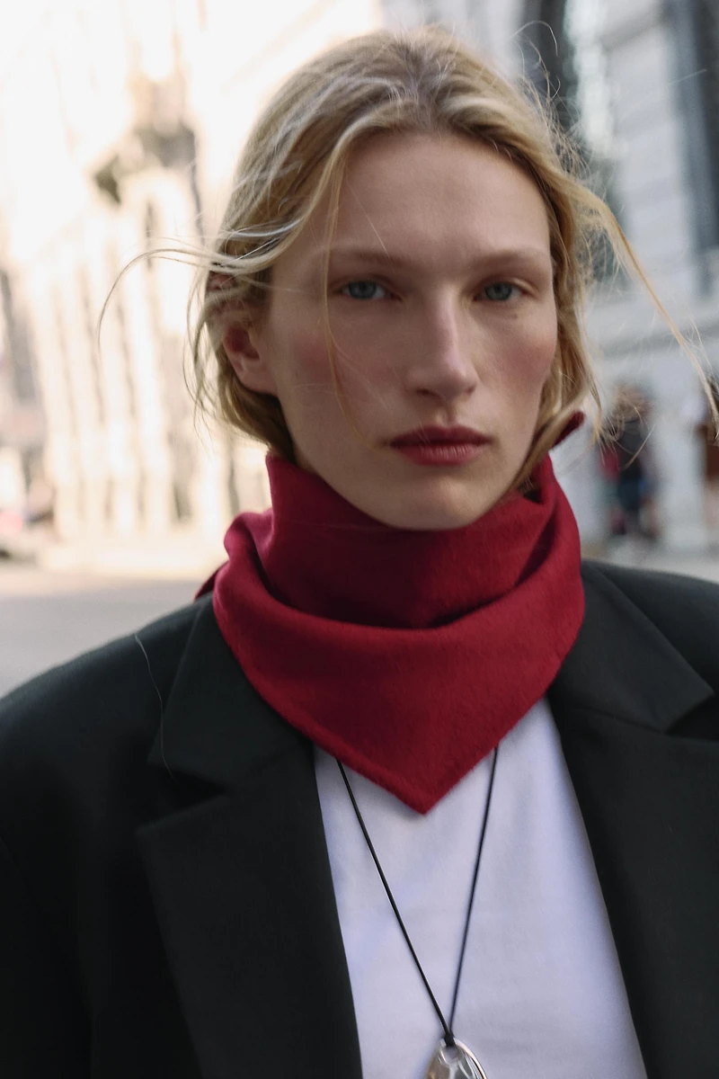 WOOL TRIANGULAR BANDANA