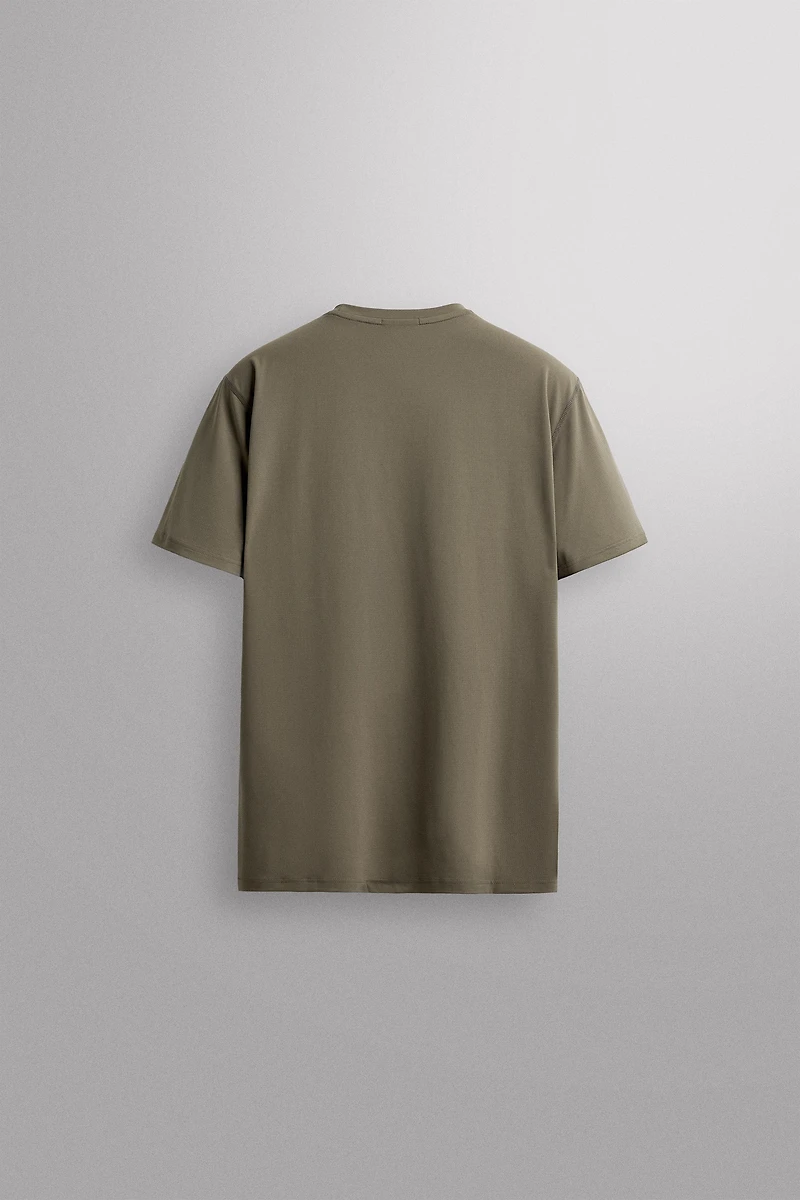 BASIC TECHNICAL T-SHIRT