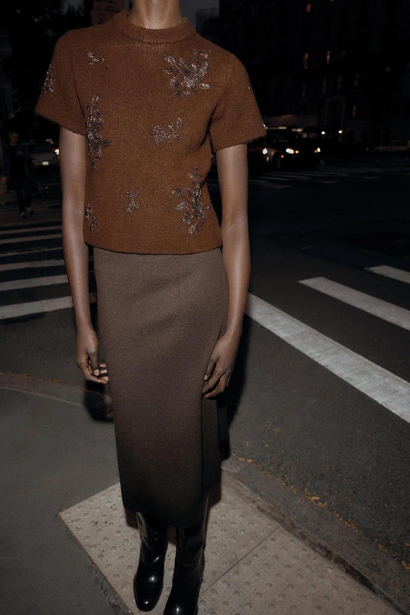 SHORT SLEEVE KNIT BEADED JUMPER