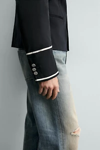 CONTRAST CROPPED FIT JACKET