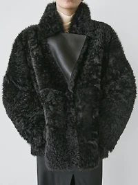 Sheepskin leather coat with lapel collar