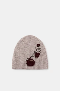 BEANIE KNIT HAT WITH EMBROIDERED FLOWERS