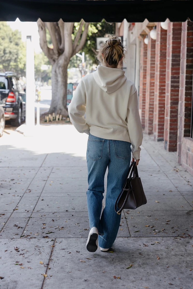 BASIC HOODIE SWEATSHIRT