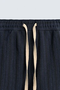 GEOMETRIC JACQUARD SHORTS