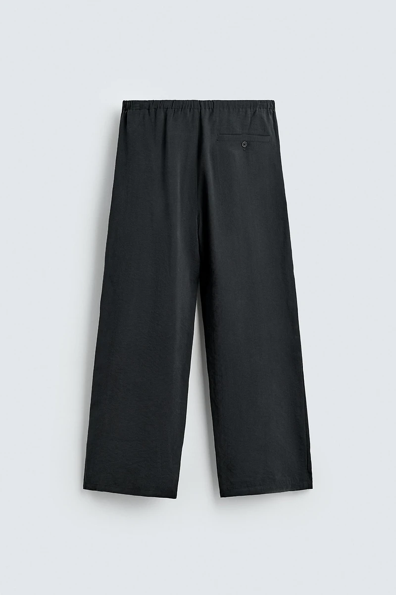 FLOWY RELAXED FIT PANTS