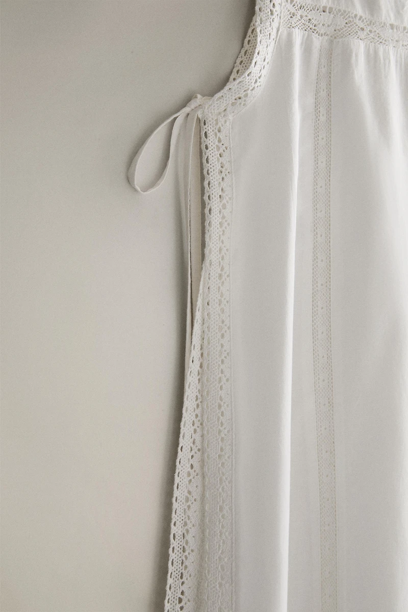 LONG TOP WITH SIDE SLITS