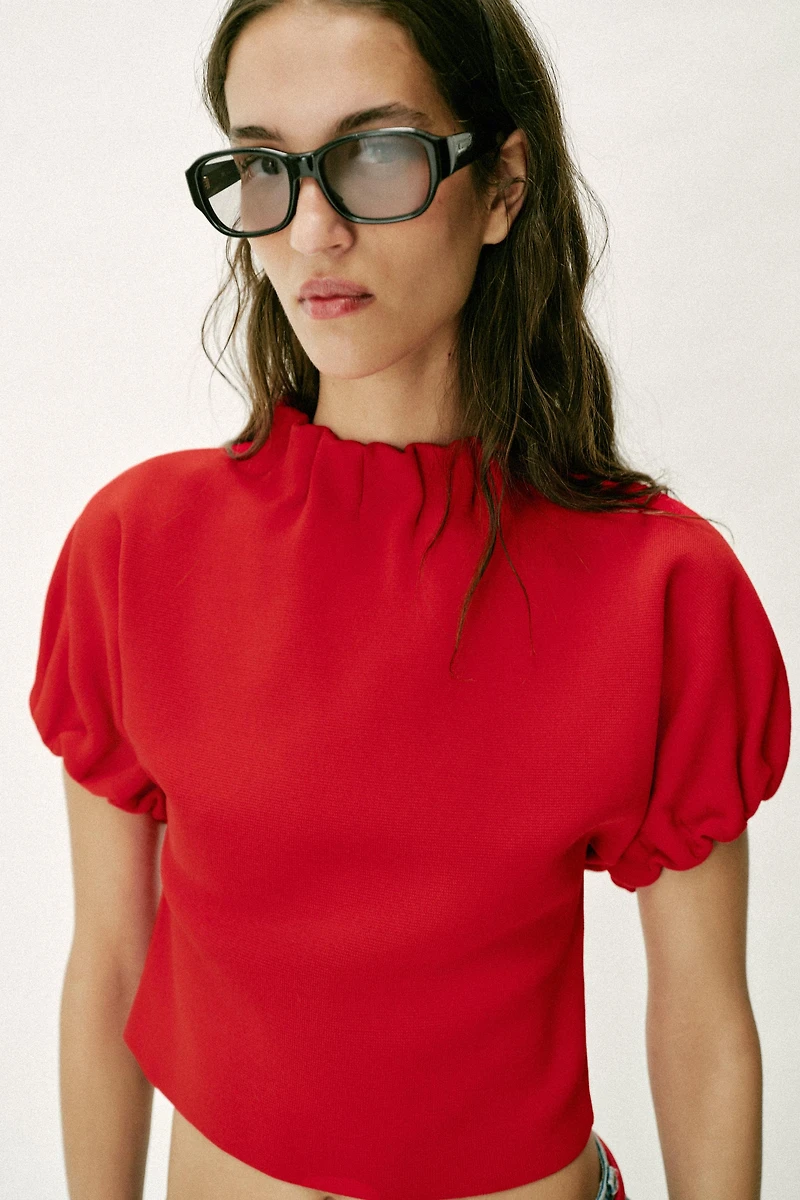 RUCHED KNIT TOP