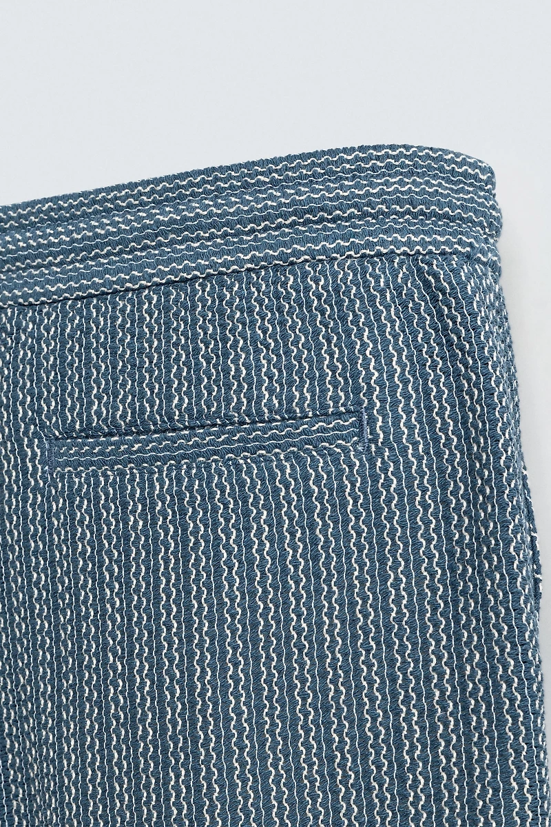 JACQUARD TEXTURED BERMUDA SHORTS
