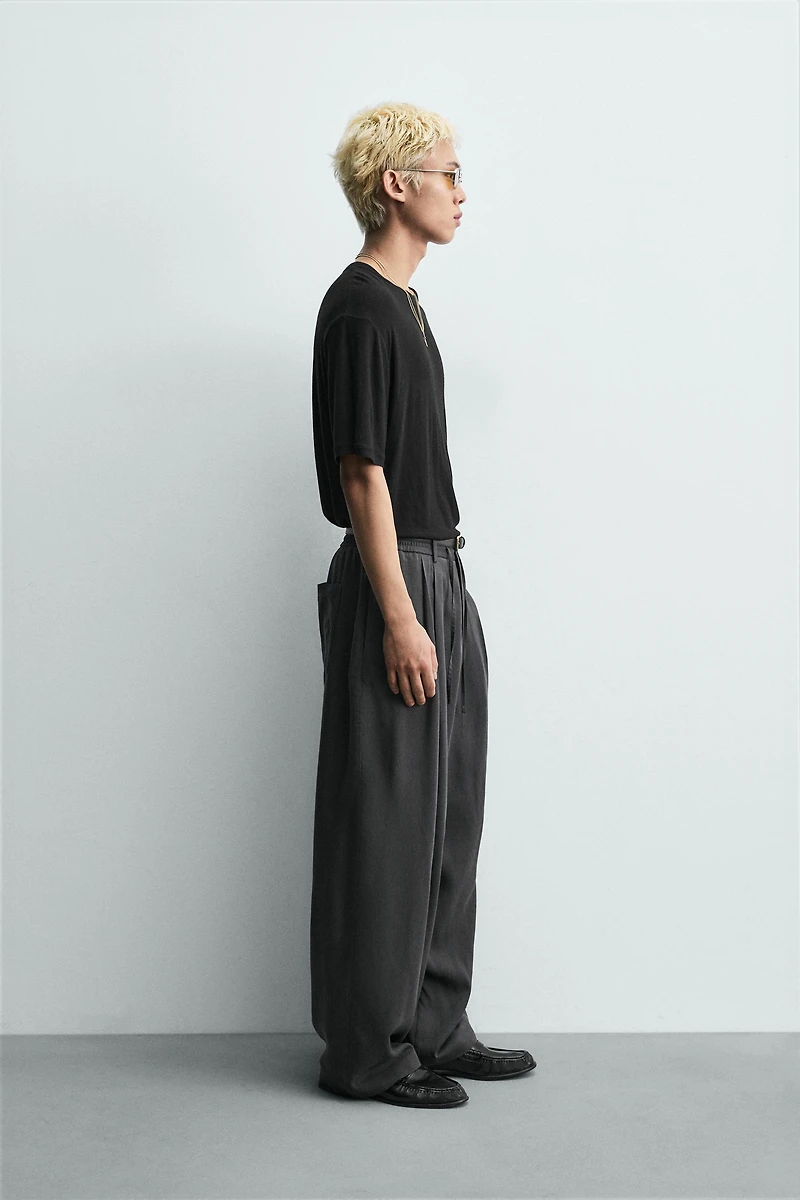 PANTALON FLUIDE À PLIS