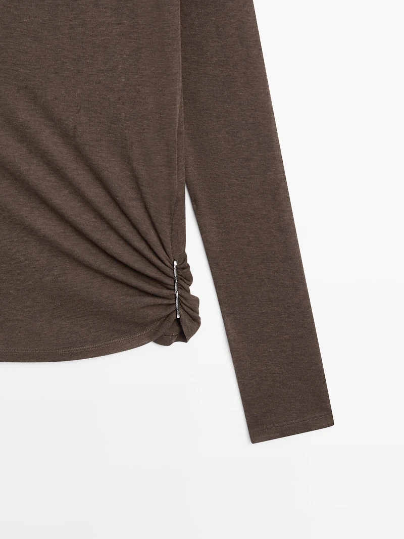 Funnel neck T-shirt