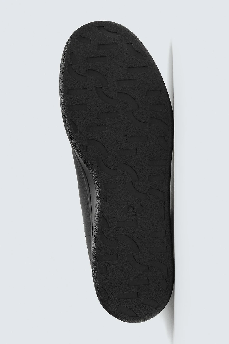 LEATHER HIGH-TOP SNEAKERS