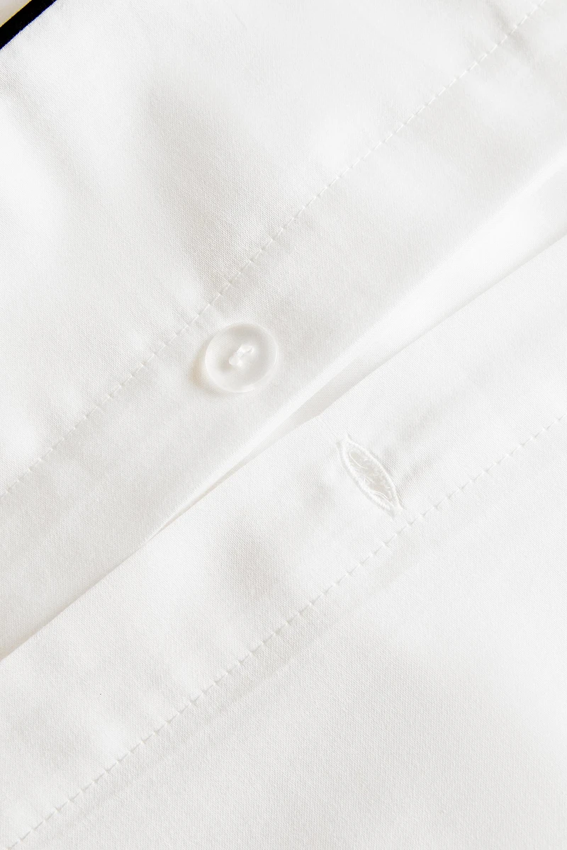 SATEEN FLAT SHEET WITH EMBROIDERED EDGE
