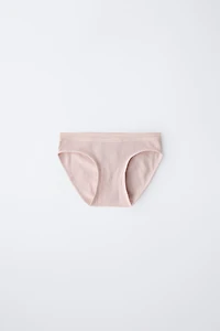 AGES 8-14 / THREE-PACK OF SEAMLESS UNDERWEAR