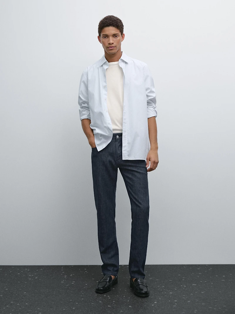 Lightweight tapered fit jeans