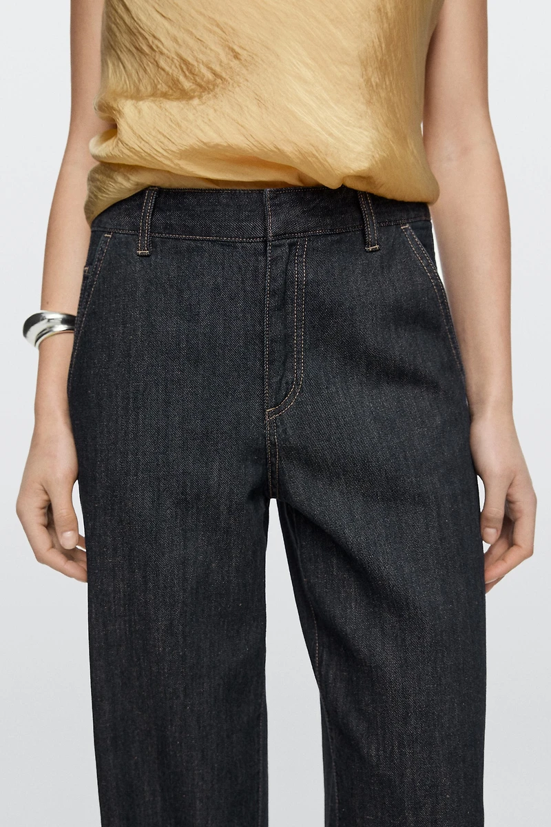 Loose straight-leg jeans