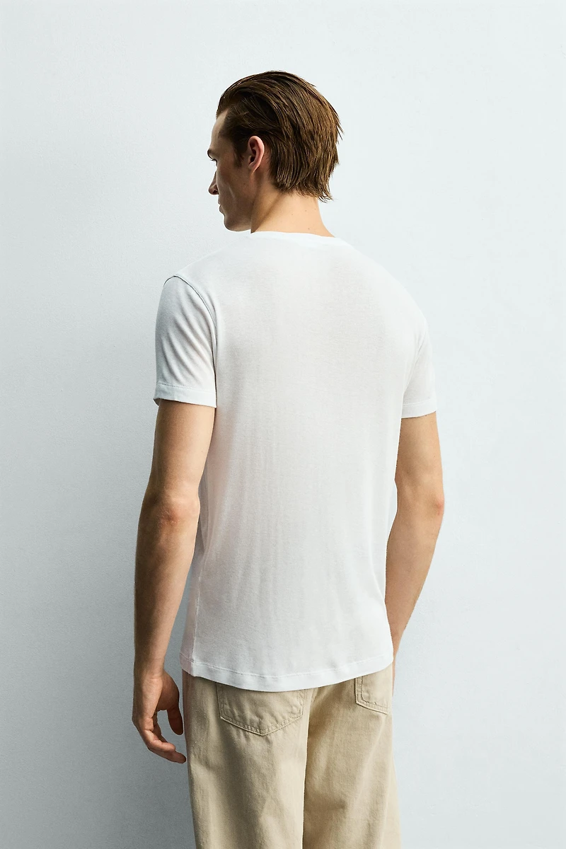 VISCOSE TEXTURED V-NECK T-SHIRT