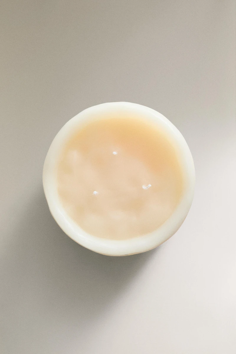 BEIGE DECORATIVE PILLAR CANDLE