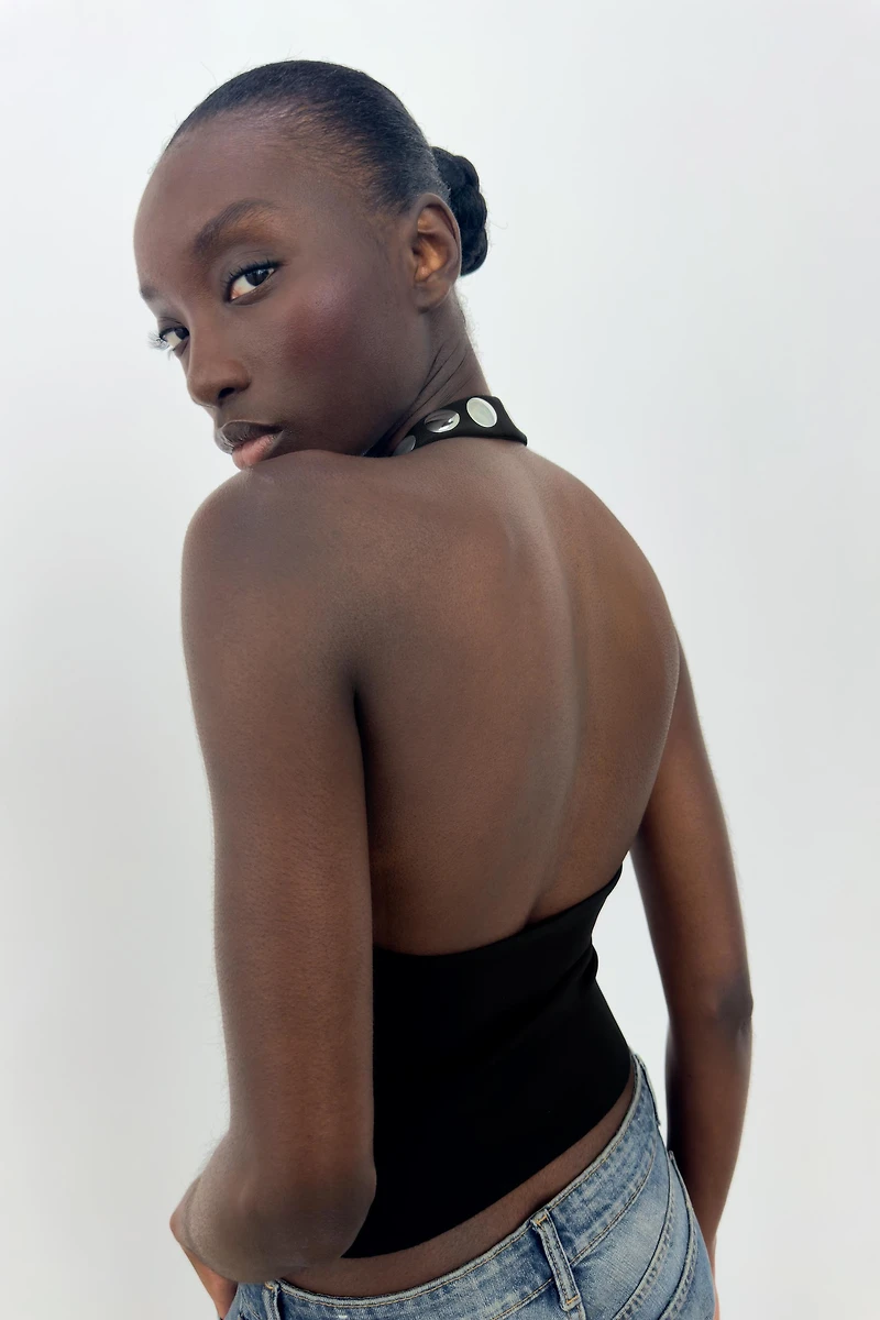 TOP HALTER CLOUTÉ