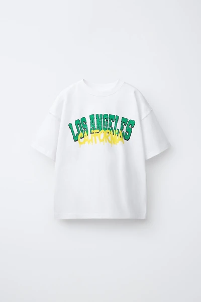 T-SHIRT VARSITY GRAFFITI