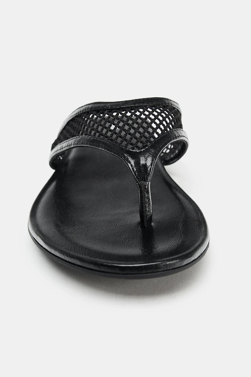 MESH SLIDE SANDALS