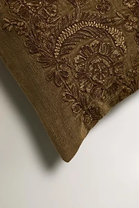 EMBROIDERED CUSHION COVER