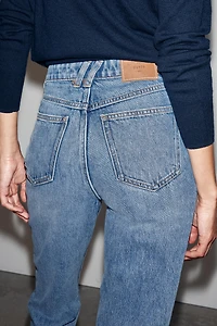 Z1975 HIGH RISE MOM FIT JEANS