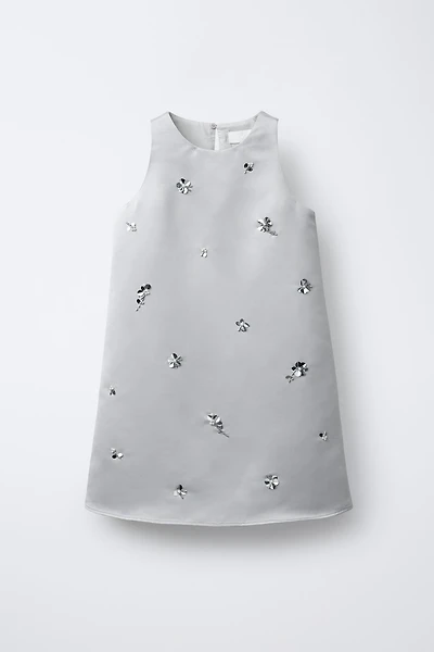 ROBE SATINÉE À PAILLETTES