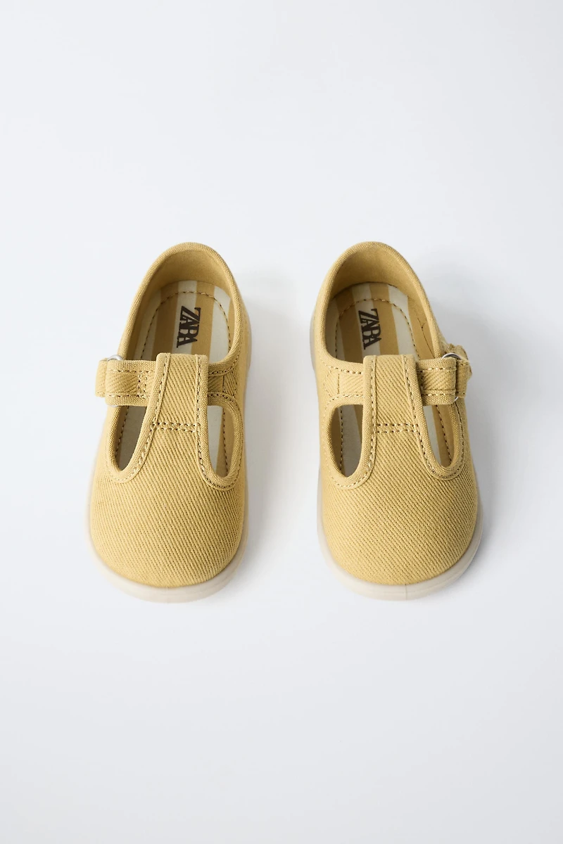 BAREFOOT SNEAKERS