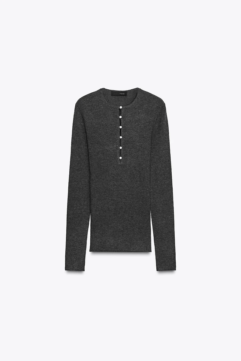 RIB KNIT SWEATER