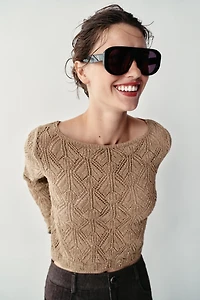 PULL EN MAILLE POINTELLE ET FIL MÉTALLISÉ