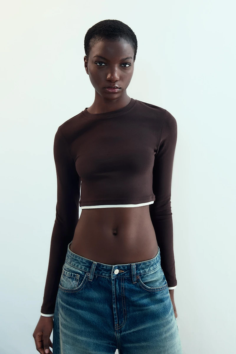 CROPPED DOUBLE EFFECT T-SHIRT