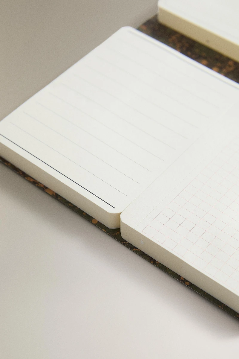 FOLD-OUT STICKY NOTE PAD