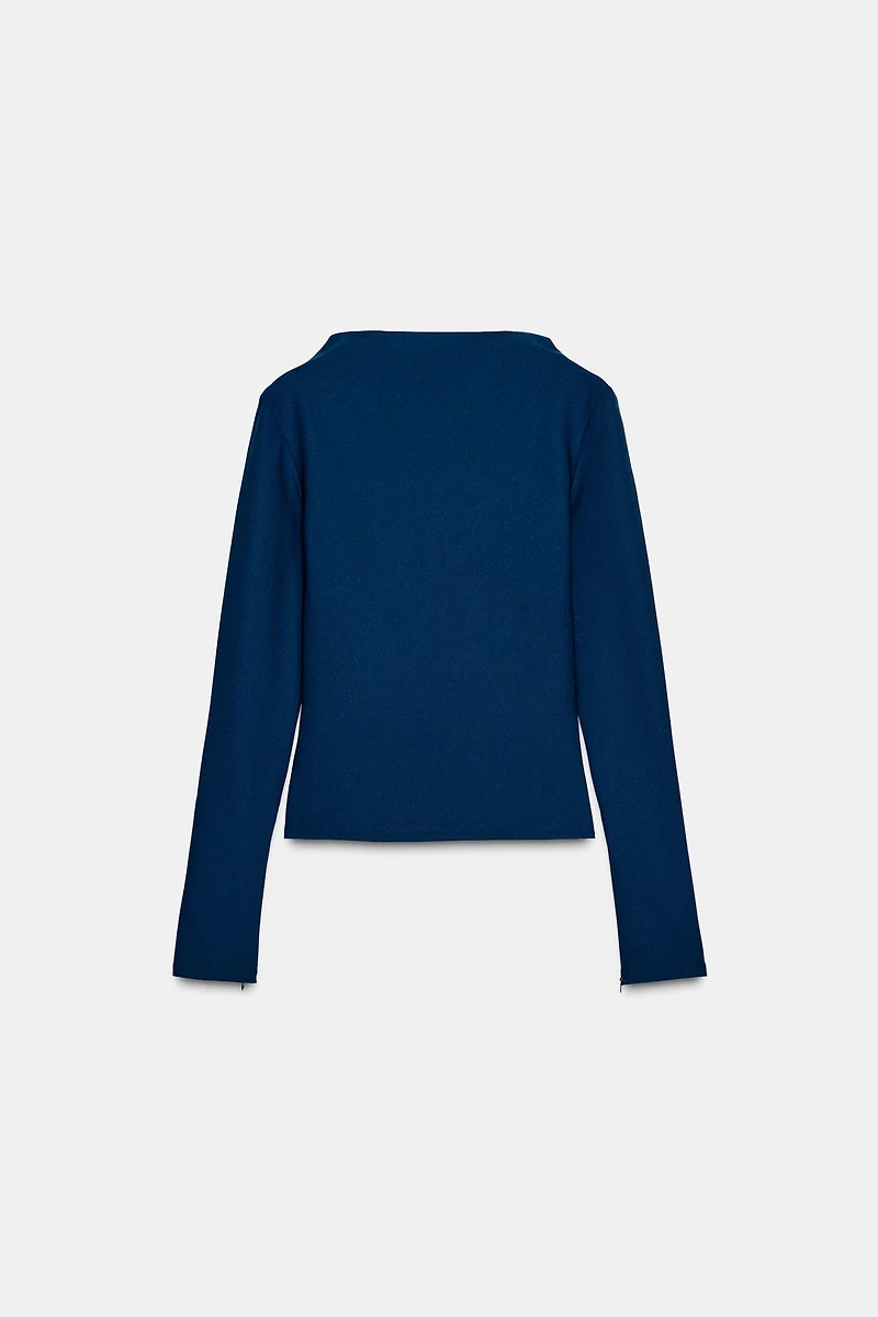 CREPE MOCK NECK T-SHIRT