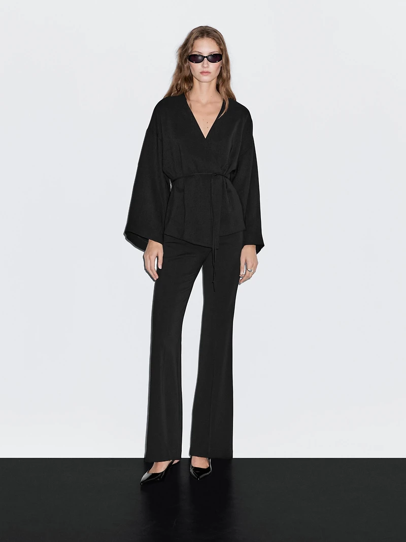 Flowing V-neck kimono