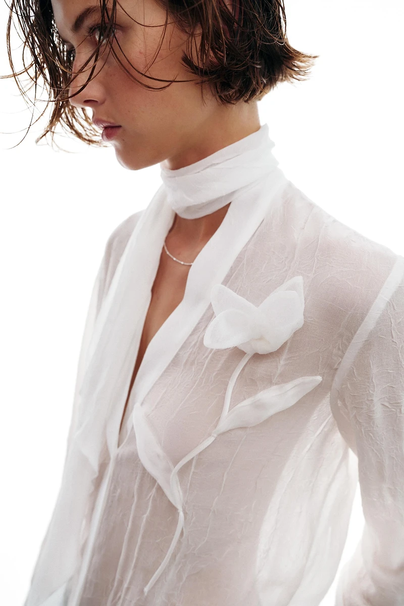 SEMI-SHEER FLOWER BLOUSE