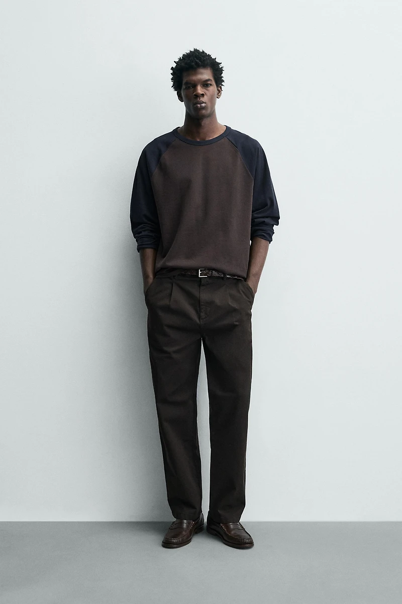 RELAXED FIT PLEATED PANTS