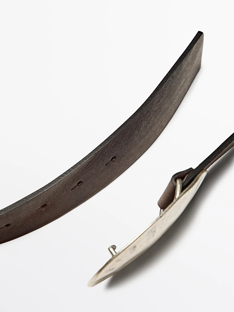 Nappa leather belt with metal buckle
