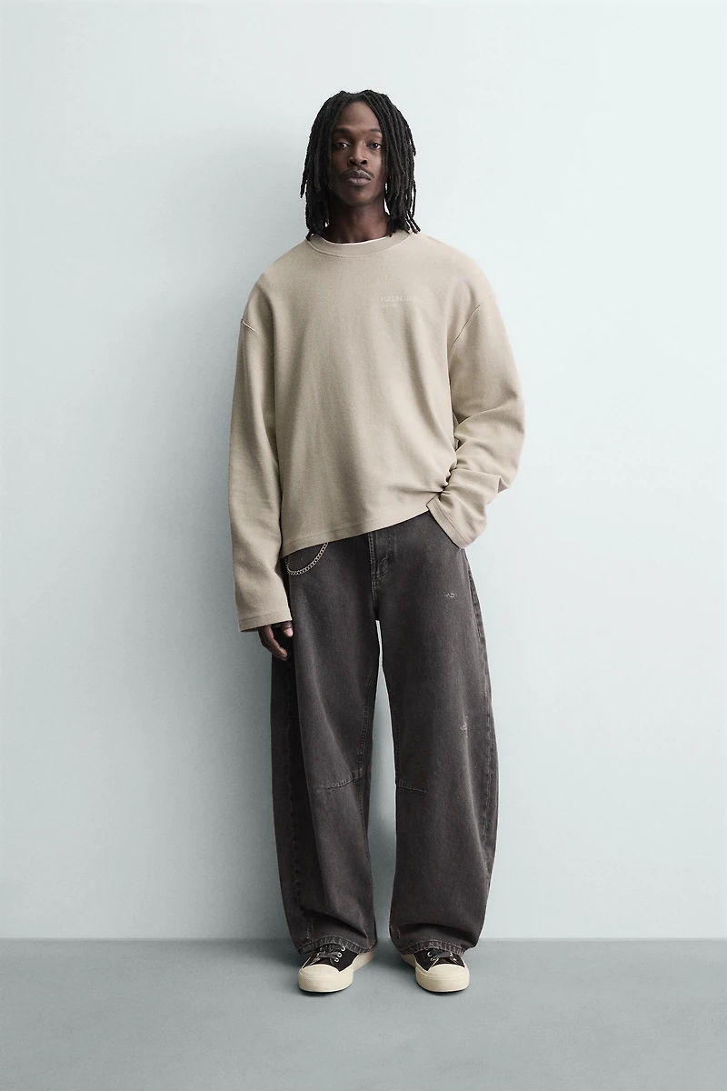 TEXTURED PRINT SWEATSHIRT