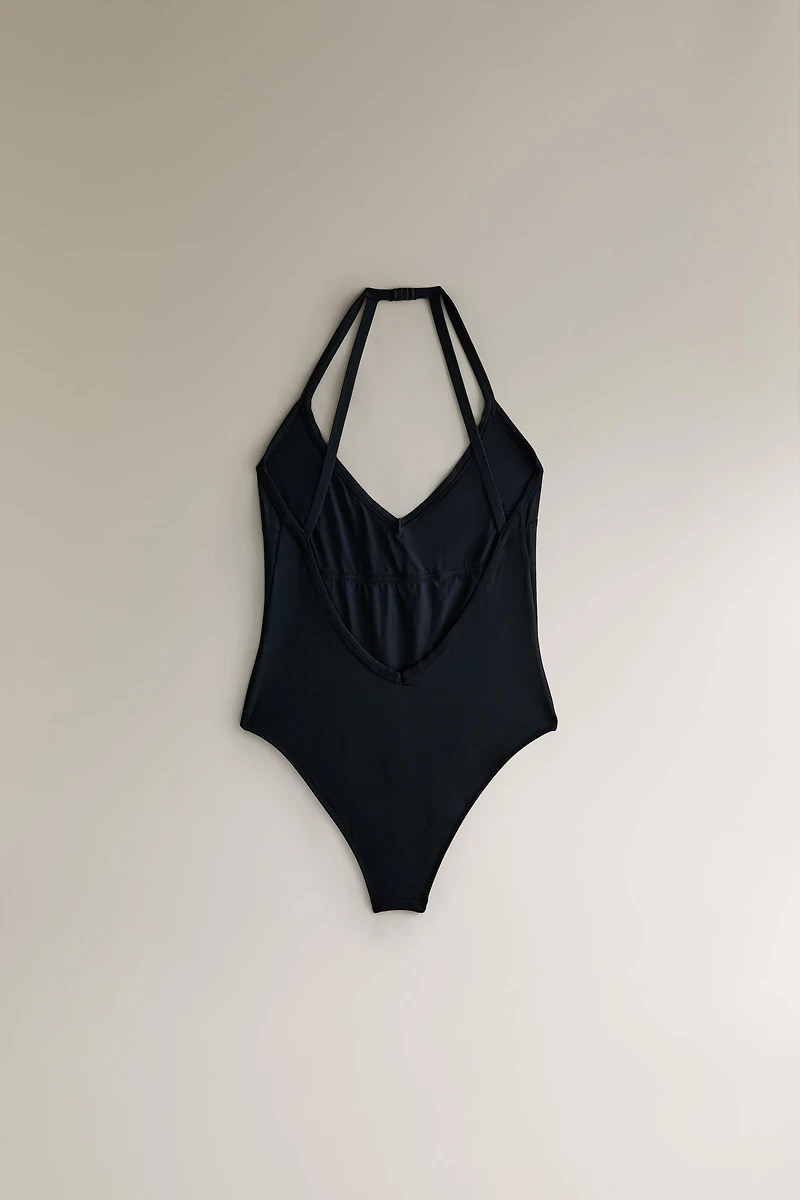 PLAIN BEACH SWIMSUIT WITH STRAPS AT THE BACK