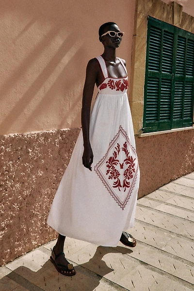 ROBE MI-LONGUE BRODERIES STRUCTURÉE