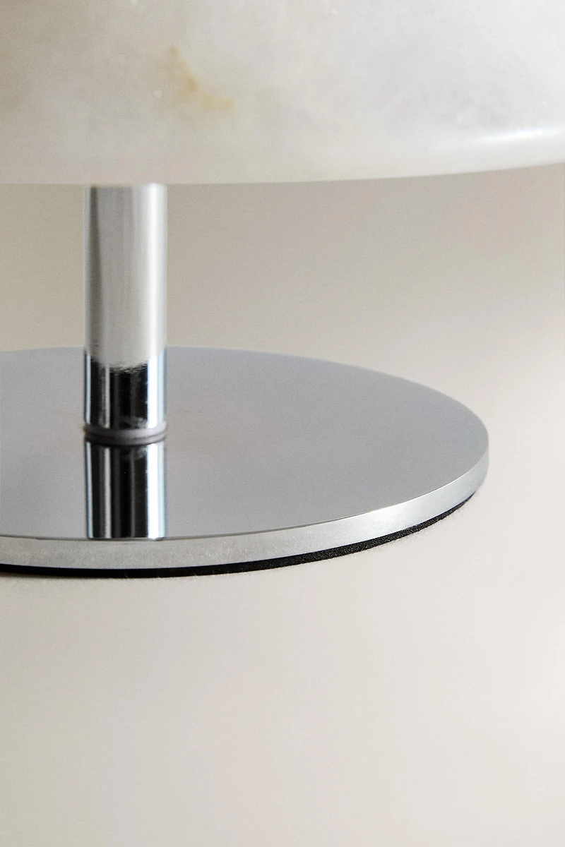 CORDLESS ALABASTER TABLE LAMP