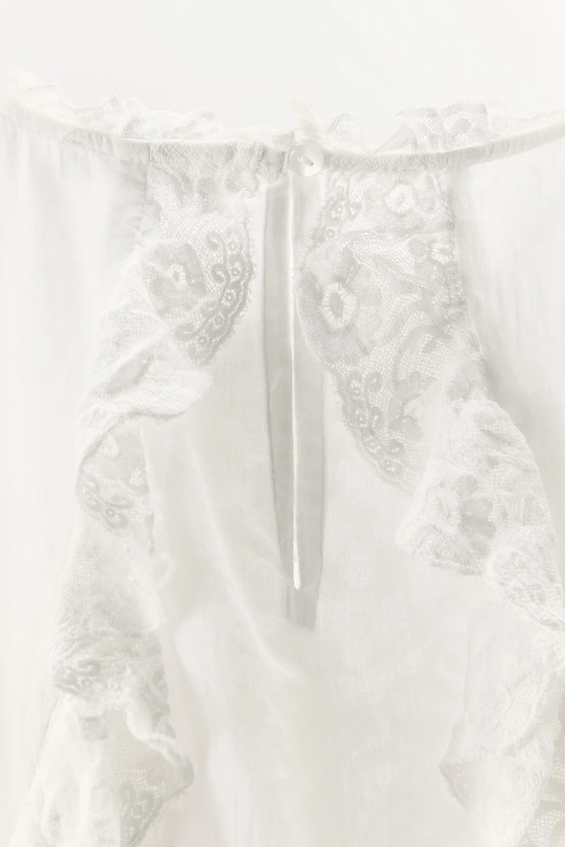 TOP BRODERIES DENTELLE LIMITED EDITION