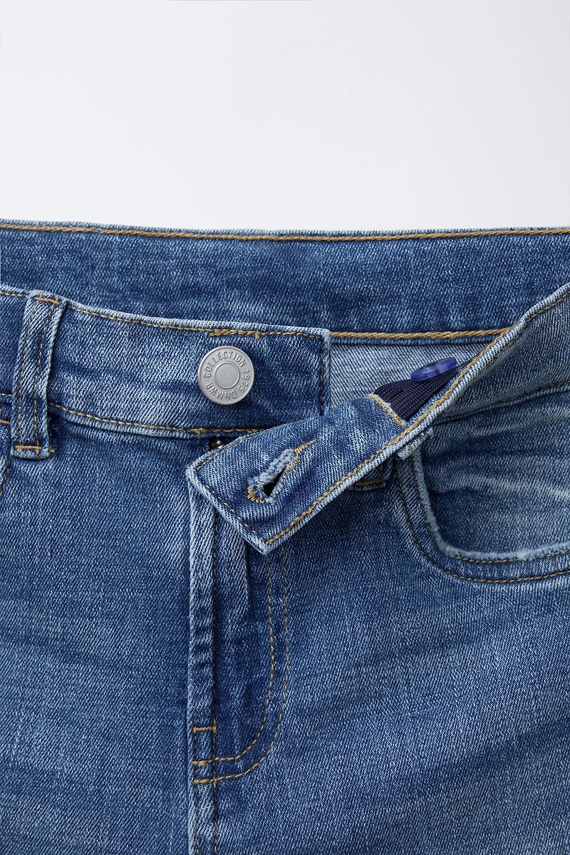 STRAIGHT DENIM SHORTS