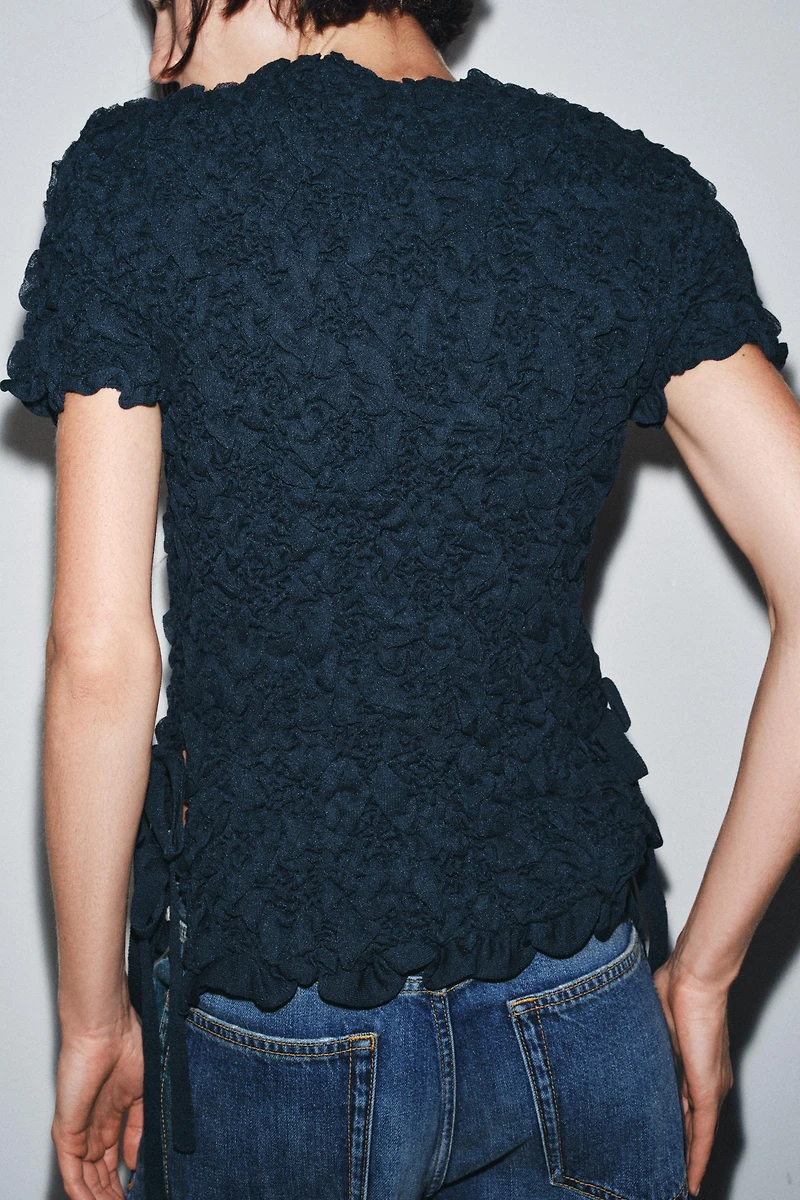 TEXTURED KNIT TIE TOP