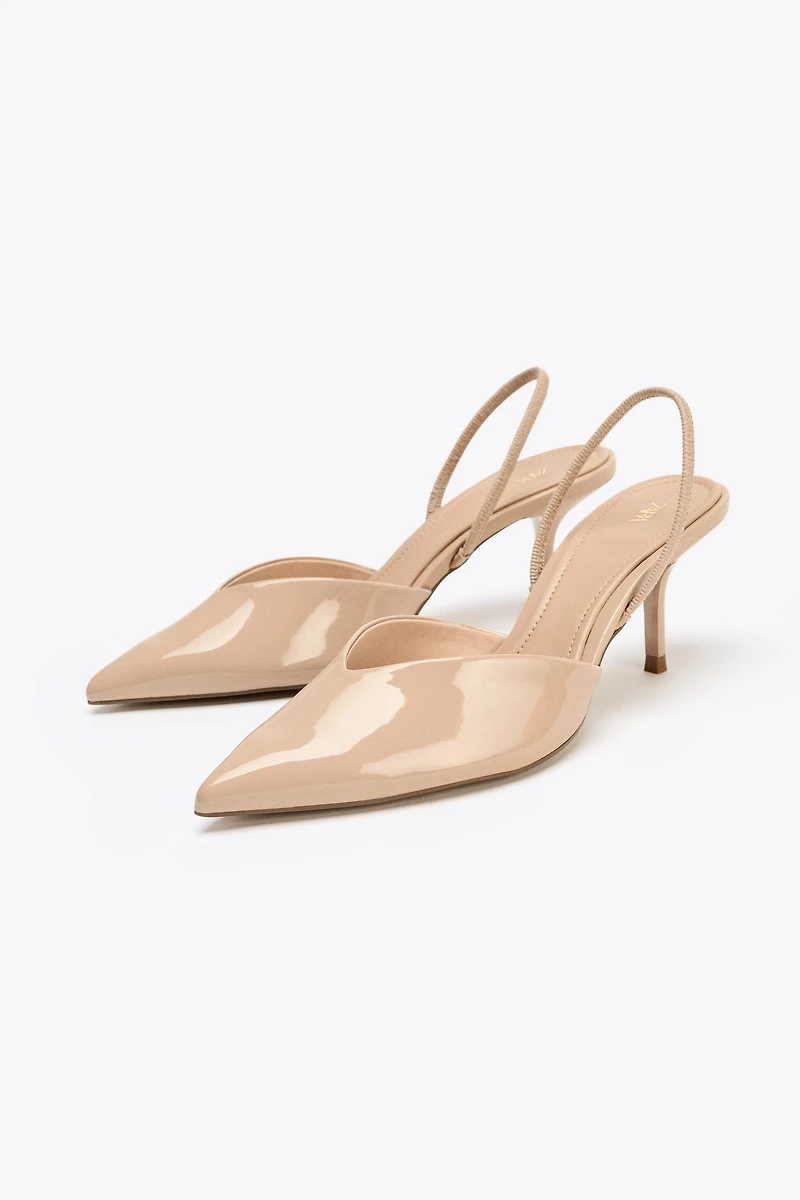 CHAUSSURES OUVERTES À L'ARRIÈRE EFFET VERNI