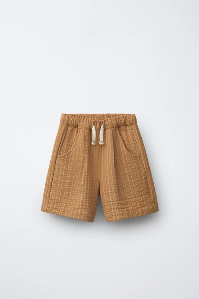 TEXTURED STRIPED SHORTS